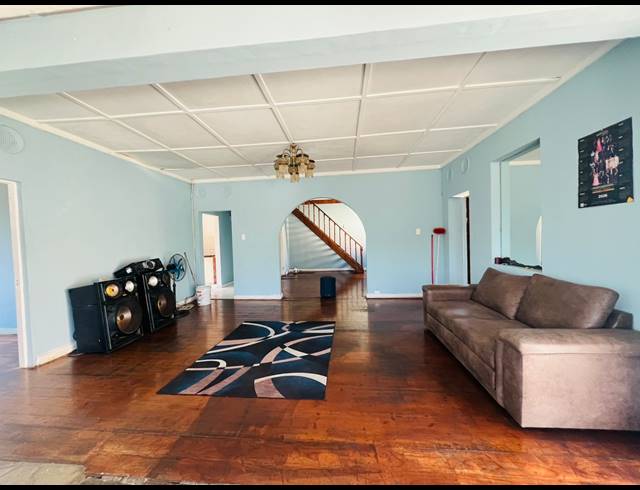 4 BEDROOM HOUSE TO LET IN UMBILO